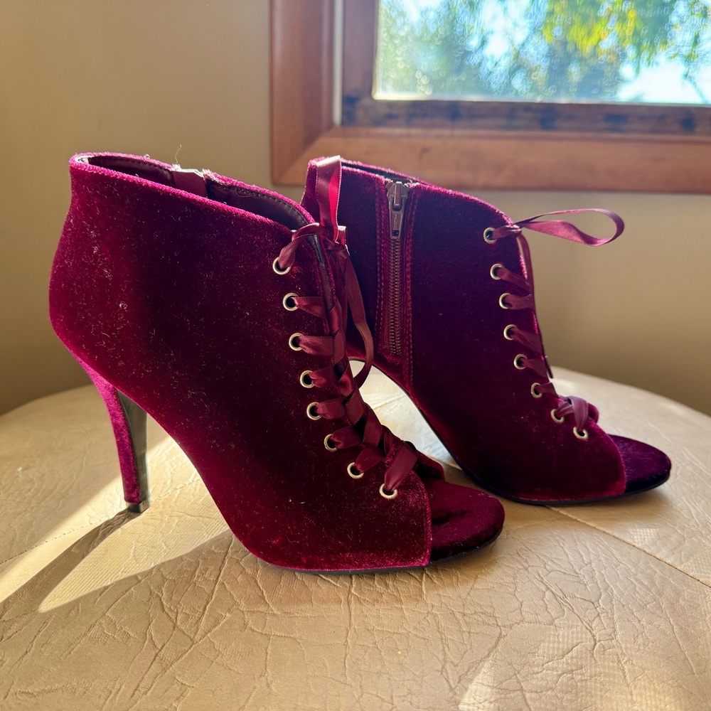 LC Lauren Conrad Burgundy Velvet Lace-Up Heels